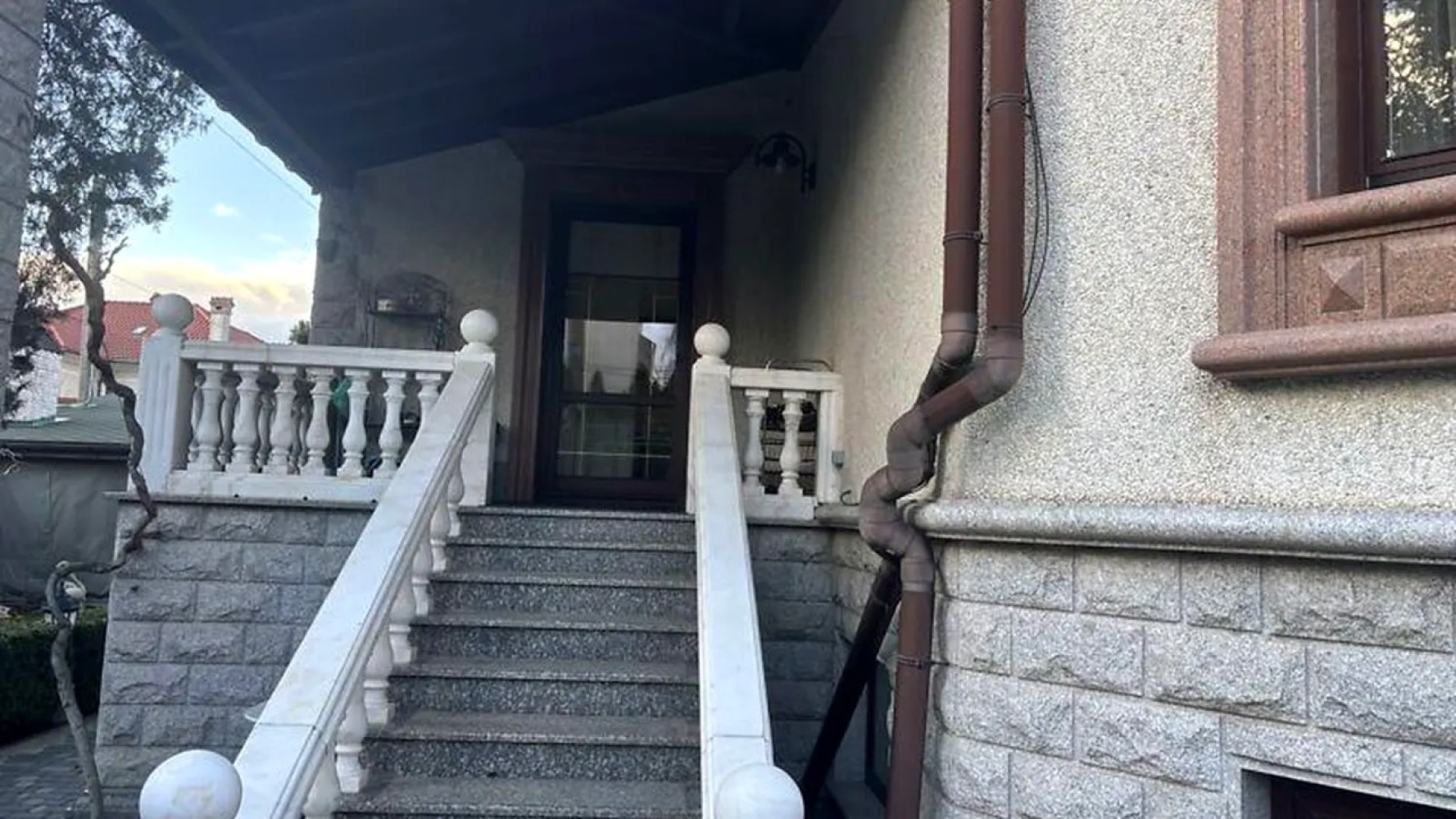 6 room house 616 m² Odesa, Ukraine