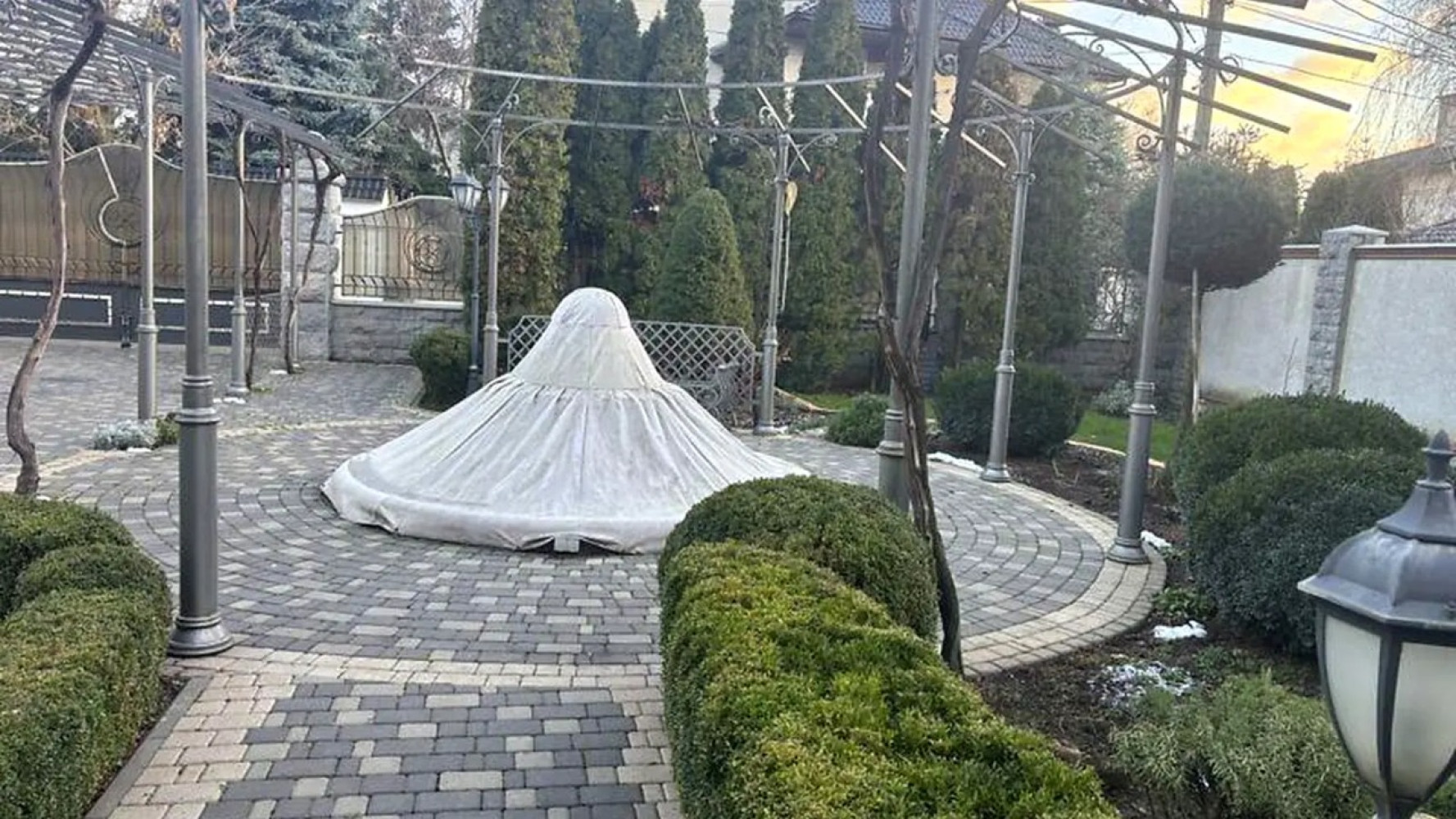 6 room house 616 m² Odesa, Ukraine