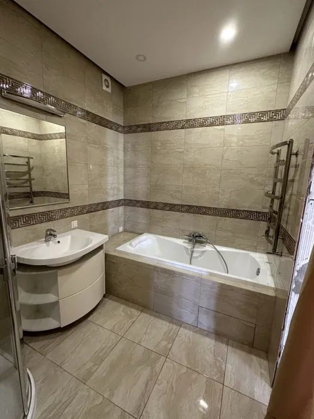 Casa 8 habitaciones 503 m² Lymanka, Ucrania