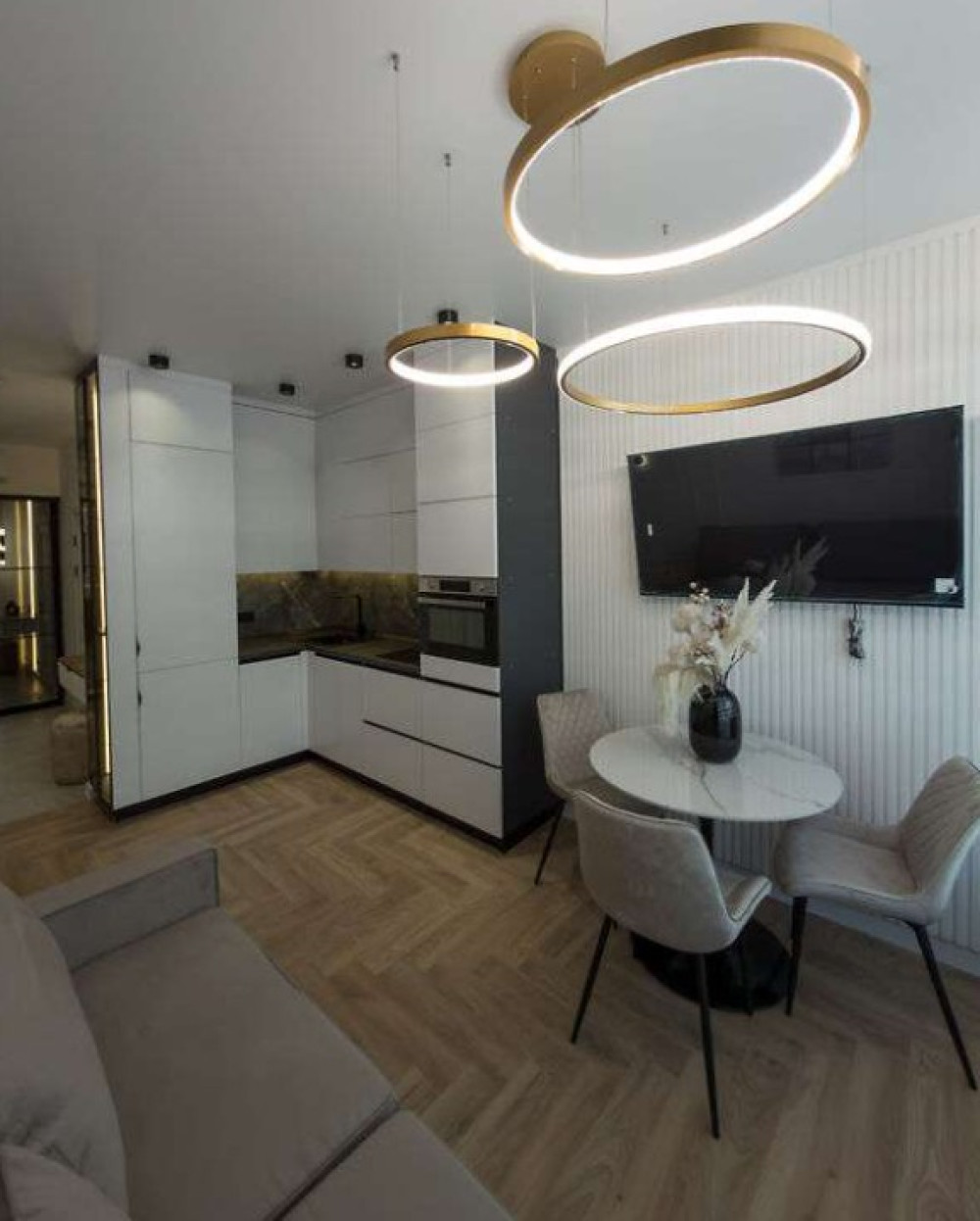 Mieszkanie 2 pokoi 66 m² Odessa, Ukraina