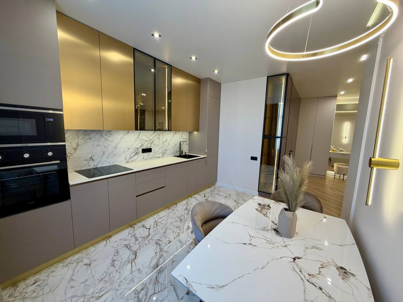 Квартира 2 комнаты 67 м² Одесса, Украина