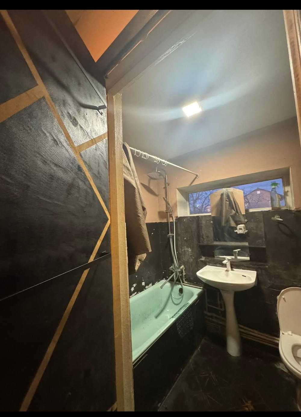 Casa 4 habitaciones 132 m² Molodizhne, Ucrania