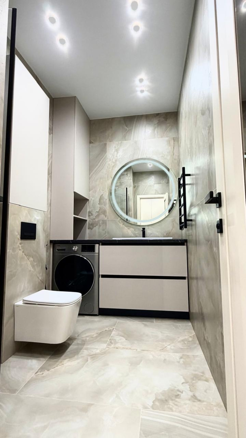 Mieszkanie 2 pokoi 43 m² Odessa, Ukraina