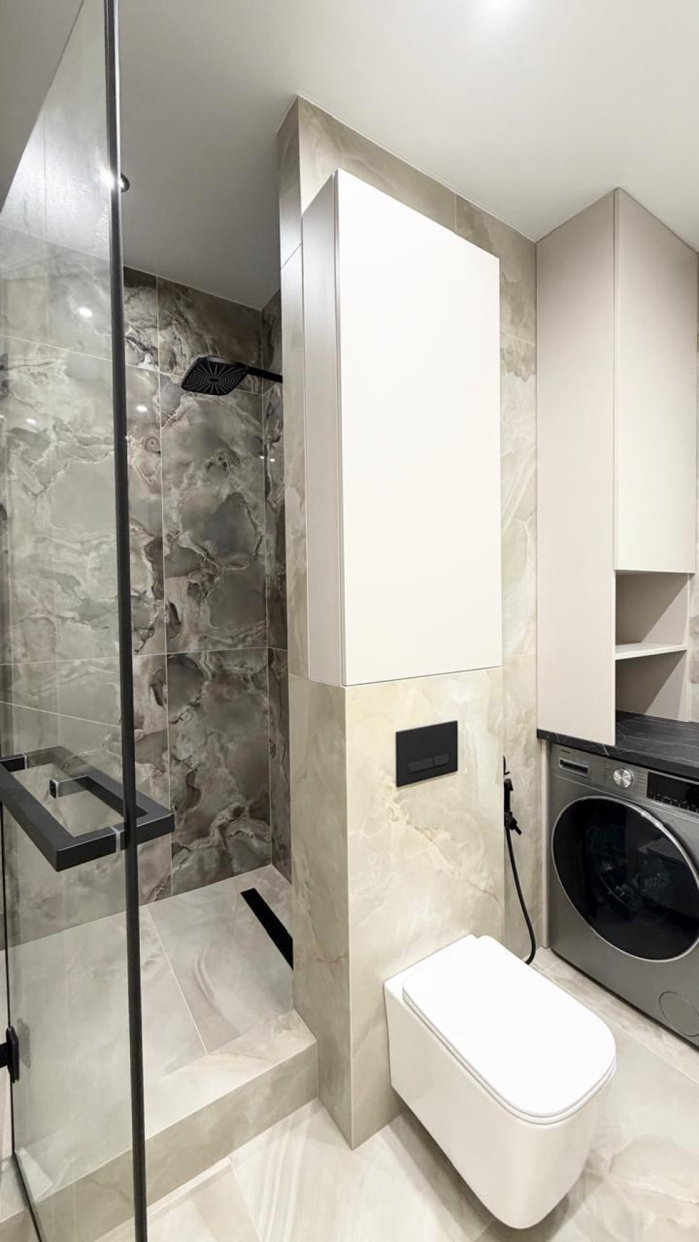 Mieszkanie 2 pokoi 43 m² Odessa, Ukraina