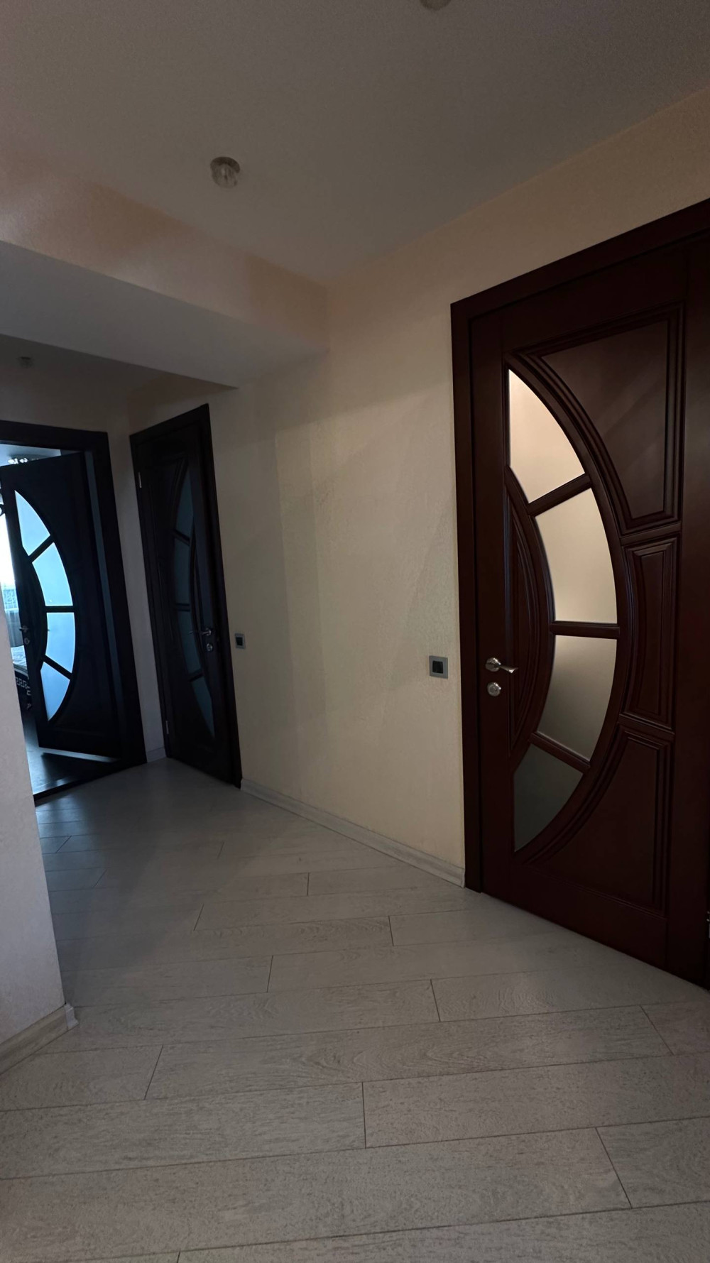 Mieszkanie 2 pokoi 87 m² Odessa, Ukraina